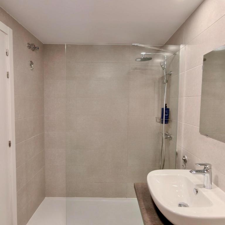 El Ático de Cosuenda by Alogest - Three-Bedroom Apartment with View - 24