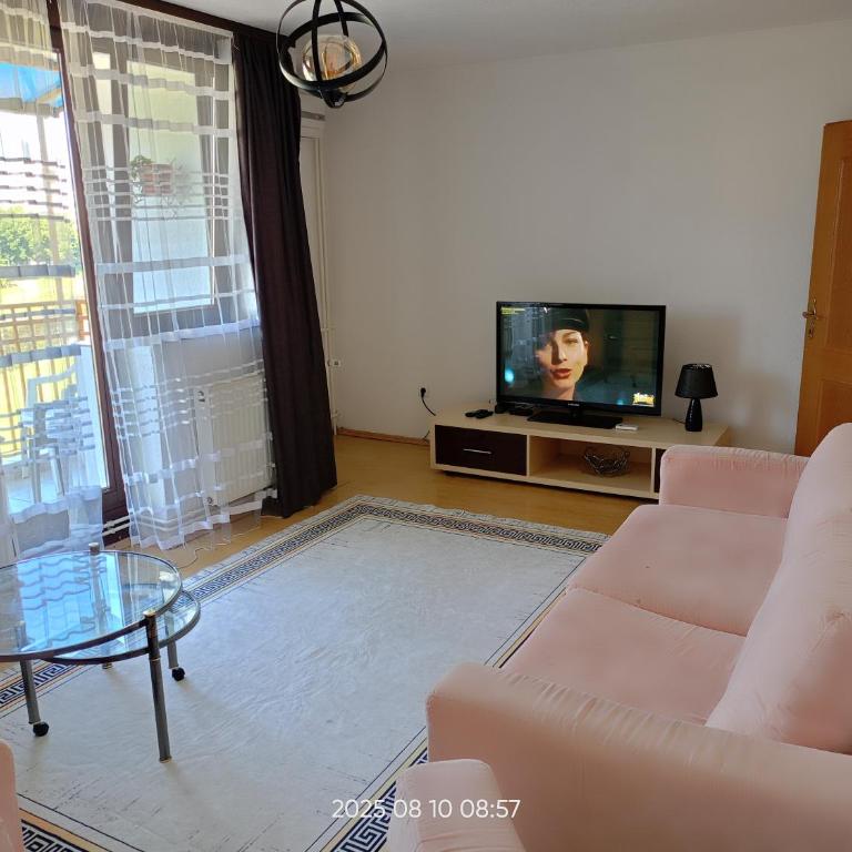 AEA Ilidza River - Apartman sa 2 Spavaće Sobe i Pogledom na Reku - 1