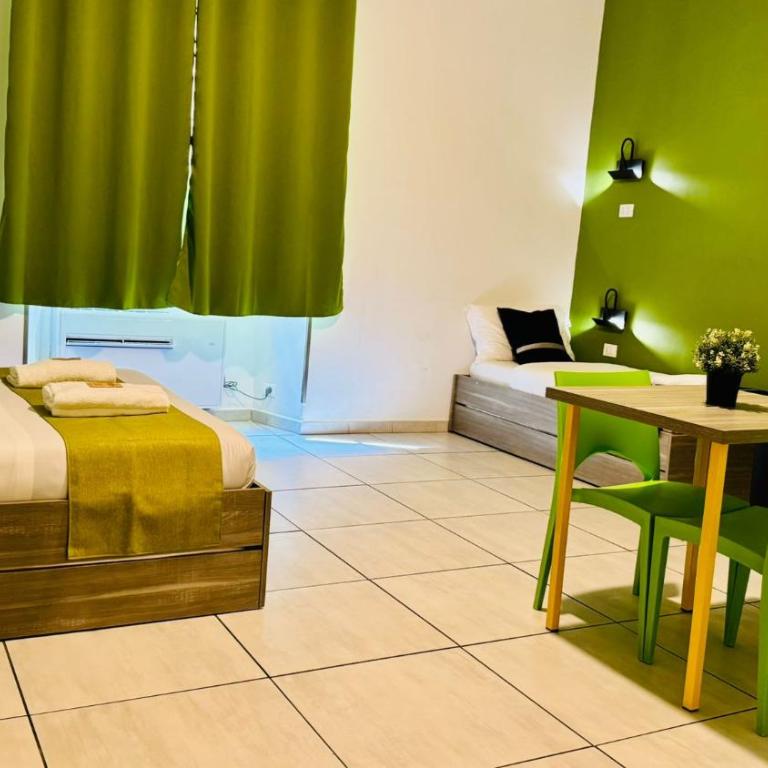 Star City Guest House - Camera Matrimoniale con Bagno Privato - 15