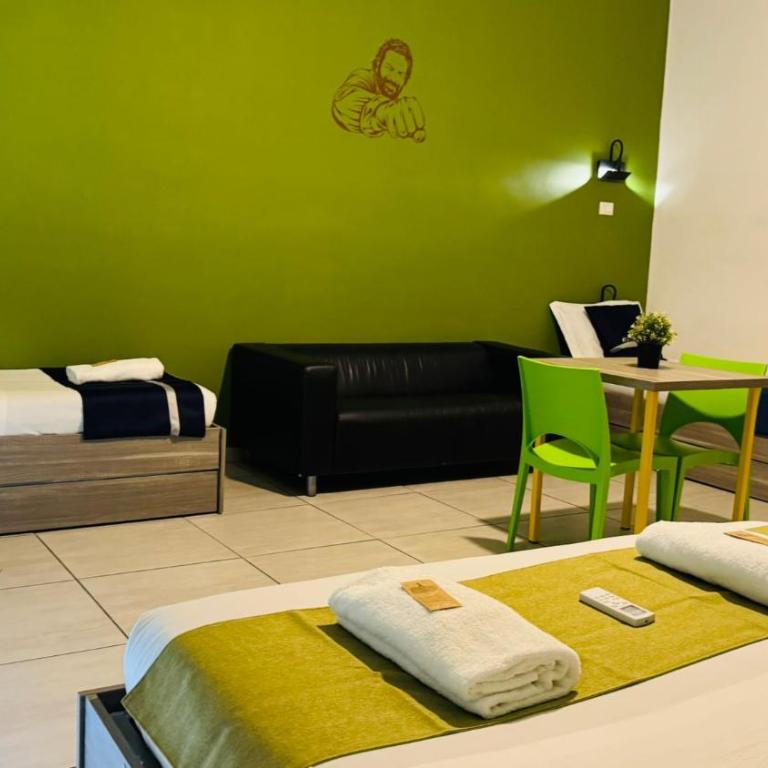 Star City Guest House - Camera Matrimoniale con Bagno Privato - 7