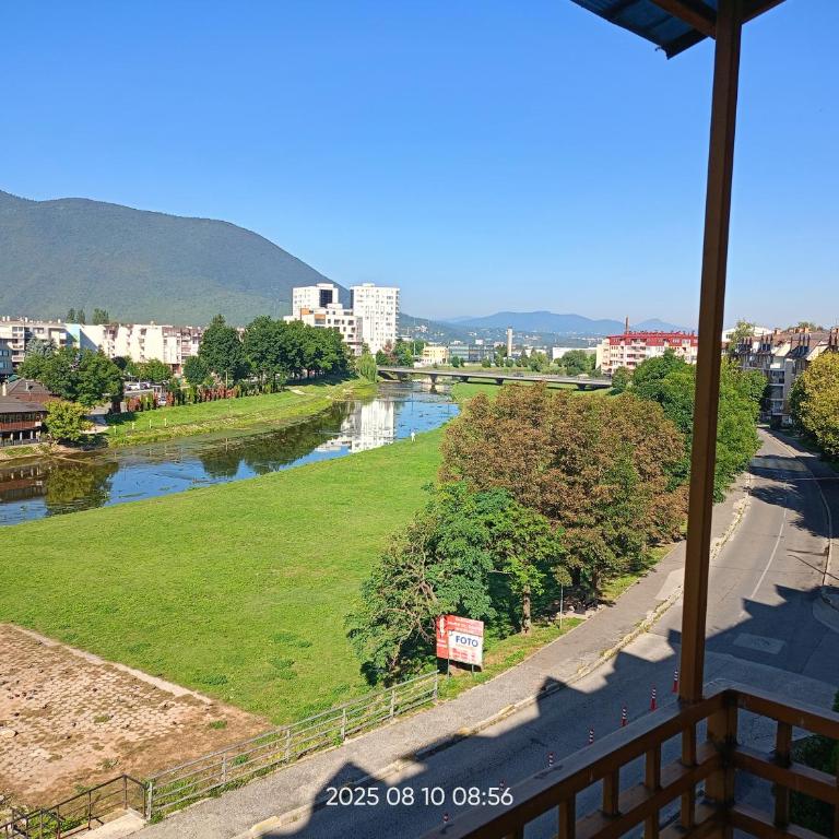 AEA Ilidza River - Apartman sa 2 Spavaće Sobe i Pogledom na Reku - 6