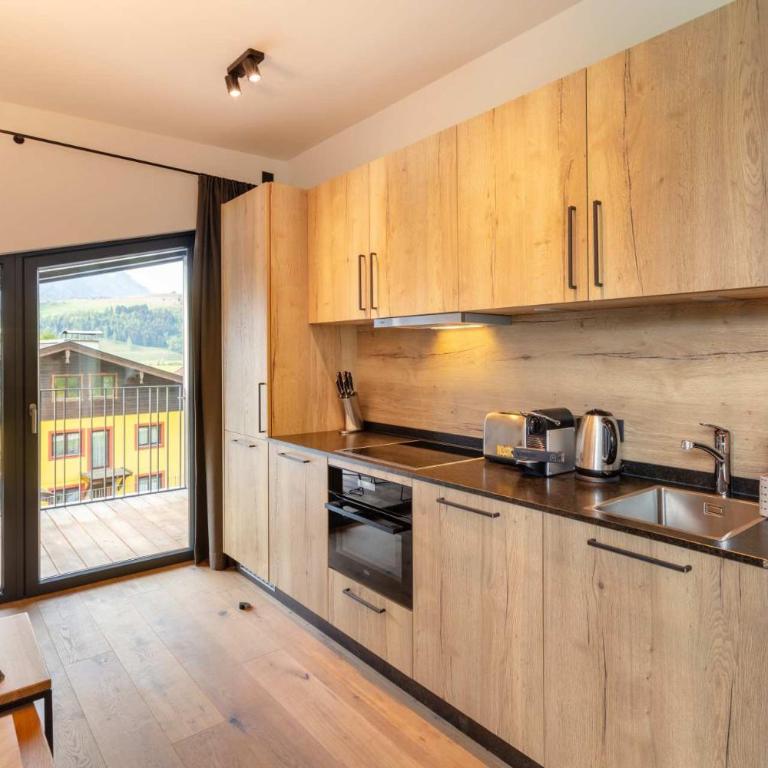 Emma Deluxe Aparthotel, Aircondition, ganzjährig beheizter Außenpool & Skibus direkt vor der Tür - Apartment mit 2 Schlafzimmern (6 Erwachsene) - 5