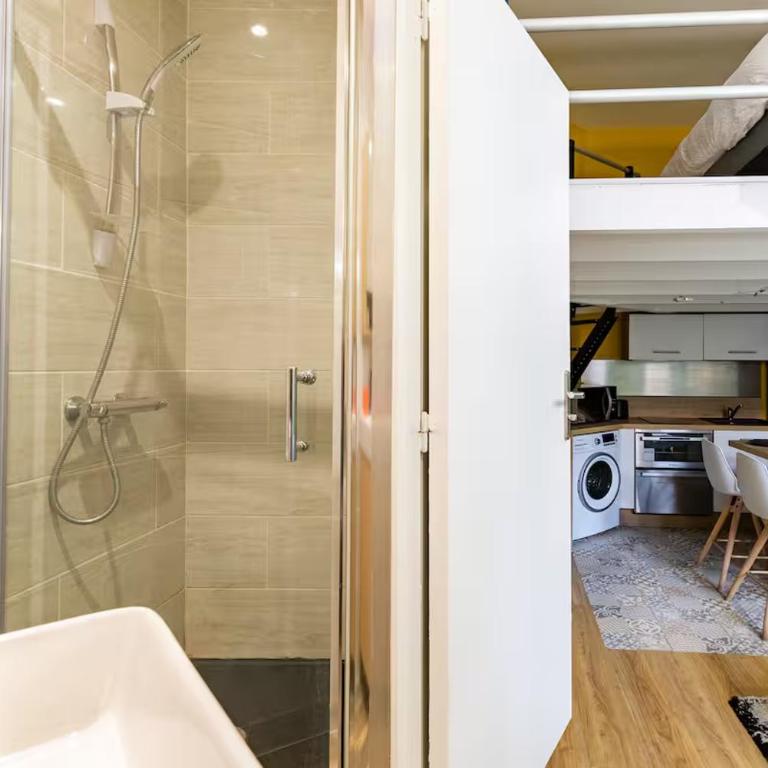 Duplex proche de la cité de la gastronomie - Appartamento con 1 Camera da Letto - 2