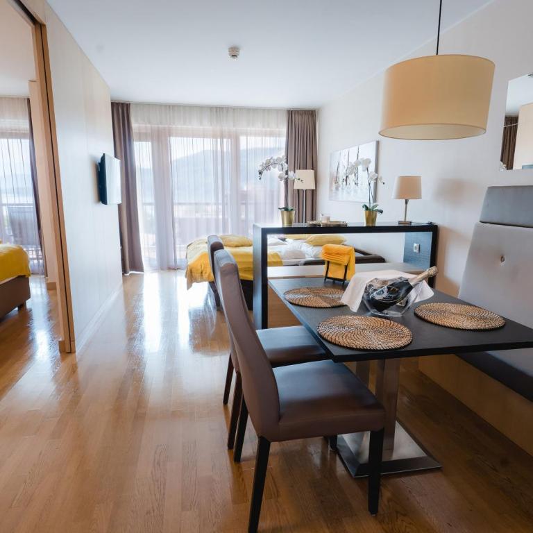 feel good Resort - Deluxe Suite mit Kingsize-Bett - 9