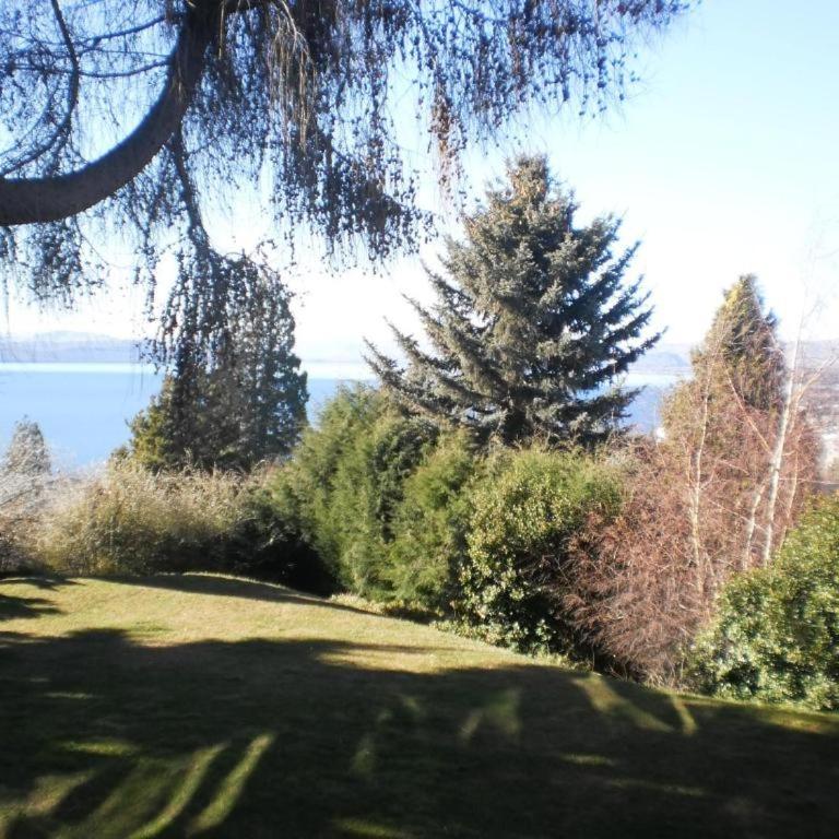 Departamento con vista al lago cerros y parque - Apartamento Loft de 1 dormitorio - 5