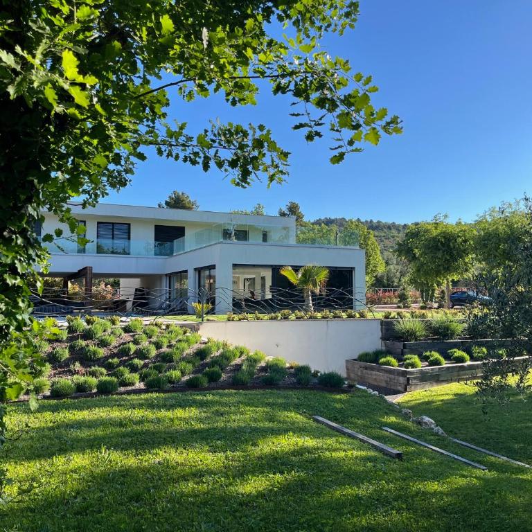 La Villa Blanche - Villa - 85