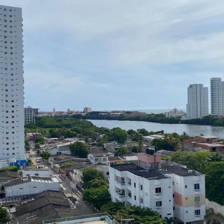 Apartamento con 3 habitaciones y Vista directa al Mar - Apartamento de 3 dormitorios - 56