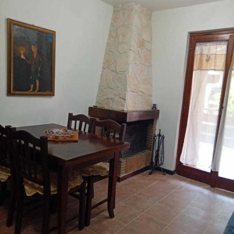 Luna Reale Roccaraso apt - Appartamento Deluxe con 2 Camere da Letto e Balcone - 60