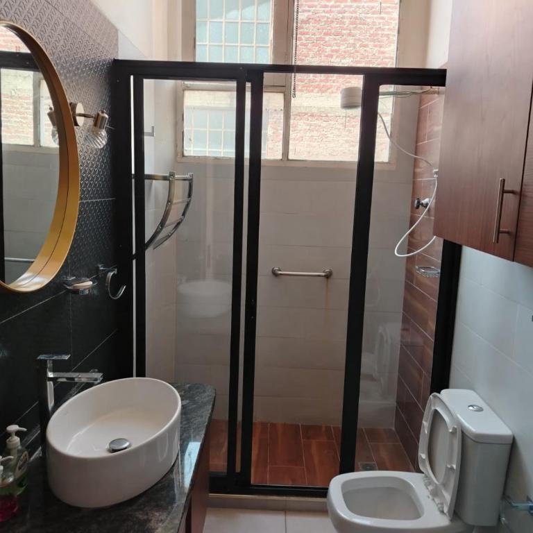 Casa Acogedora y Confortable - Habitación Doble con baño privado - 4