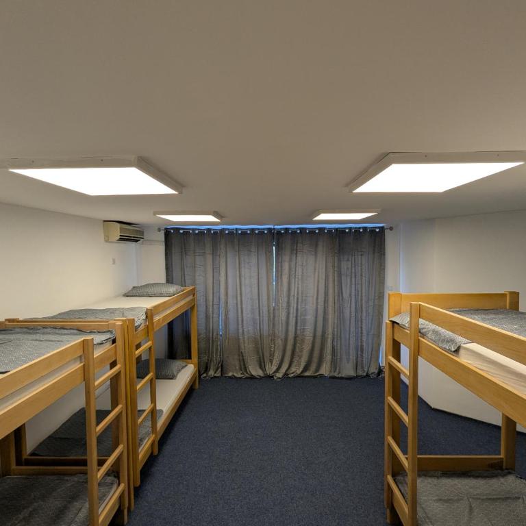 Hostel Rio - Osmokrevetna Mešovita Spavaonica - 12