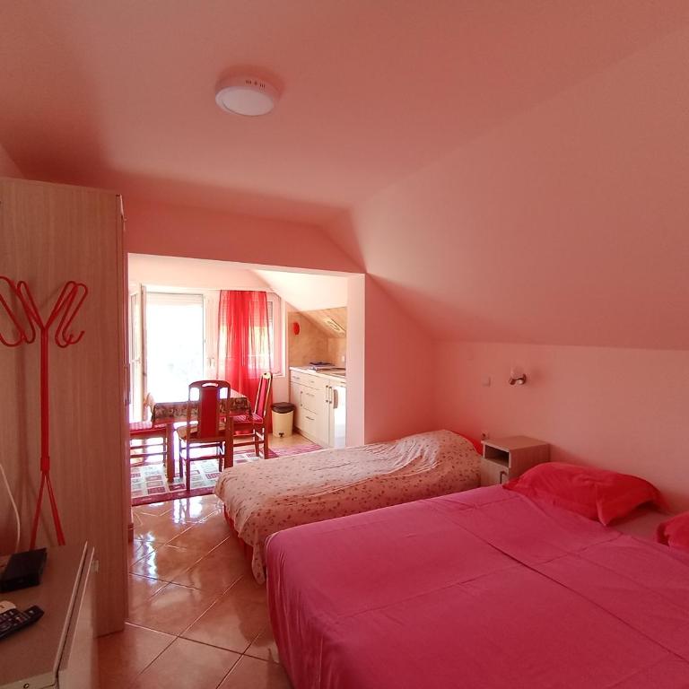 Smeštaj Golubica 4 - Apartment mit 1 Schlafzimmer - 3