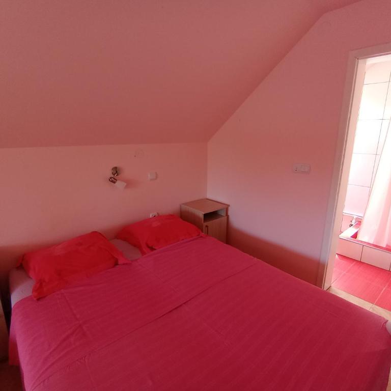 Smeštaj Golubica 4 - Apartment mit 1 Schlafzimmer - 2