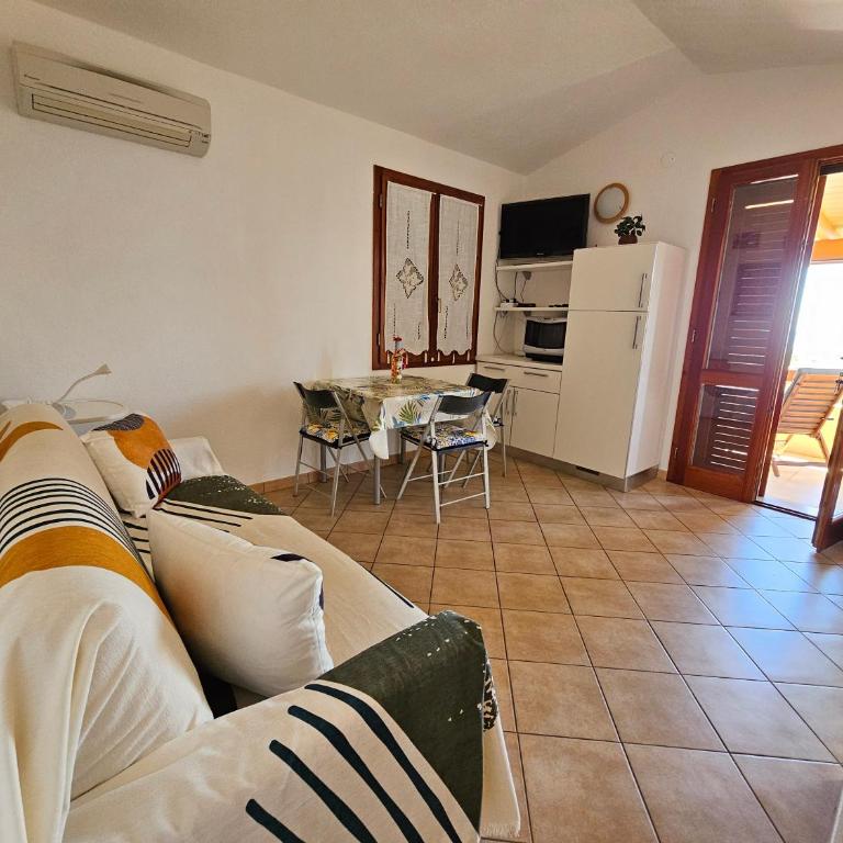 Sun & Beach house Costa Rei - One-Bedroom House - 2
