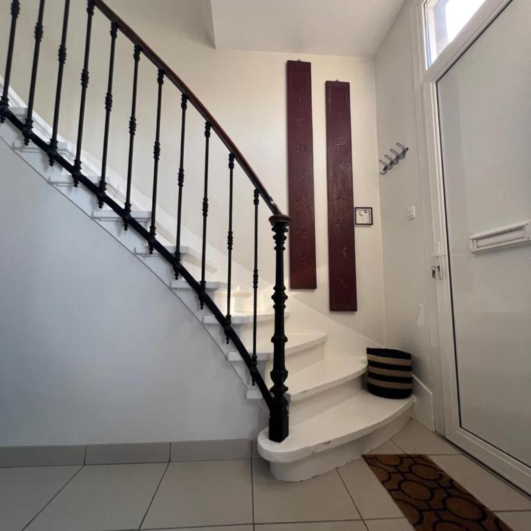 Charmante maison avec extérieur paisible, proche centre ville - Haus mit 2 Schlafzimmern - 11