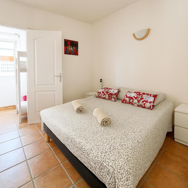 50m Plage - T2 Climatisés, Studio & Wifi - Appartement 1 Chambre - 11