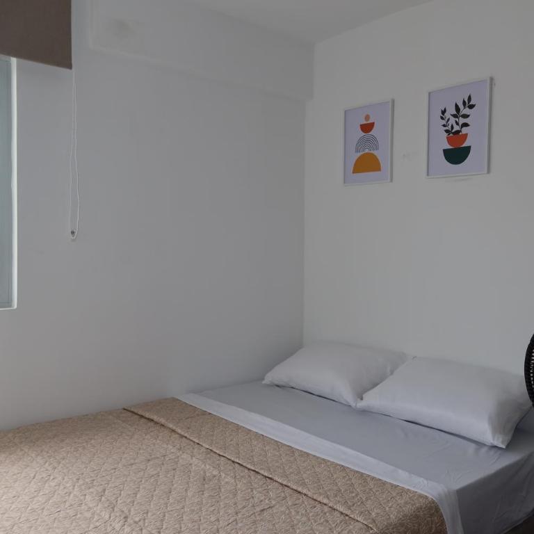 Piso 32 Vista al mar y centro histórico - Three-Bedroom Apartment - 3