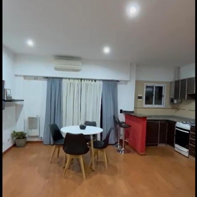 Alojamiento Saavedra con balcón, 1 cama 1p - Two-Bedroom Apartment - 18