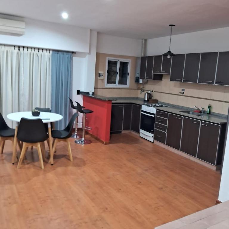Alojamiento Saavedra con balcón, 1 cama 1p - Two-Bedroom Apartment - 20