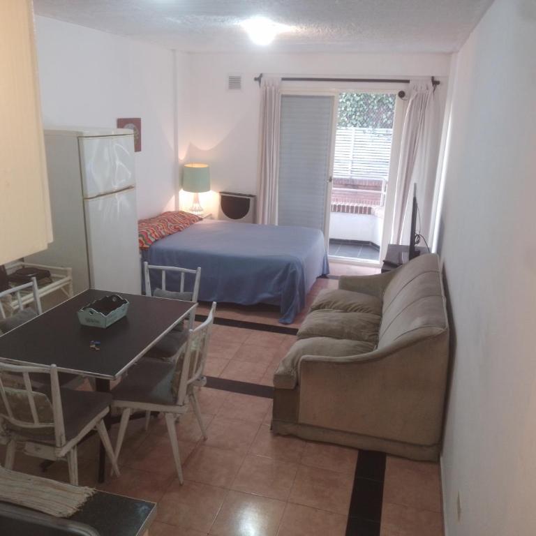 Departamento cerca de todo - Apartamento de 1 dormitorio - 2
