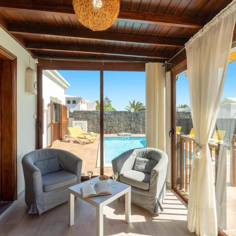 Villa Alhambra by Villa Plus - Villa - 16