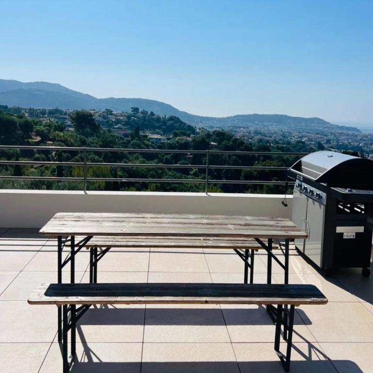 Contemporary Villa with Sea View, Infinity Swimming pool, Gym , Cinema room,Lift - Villa - 43