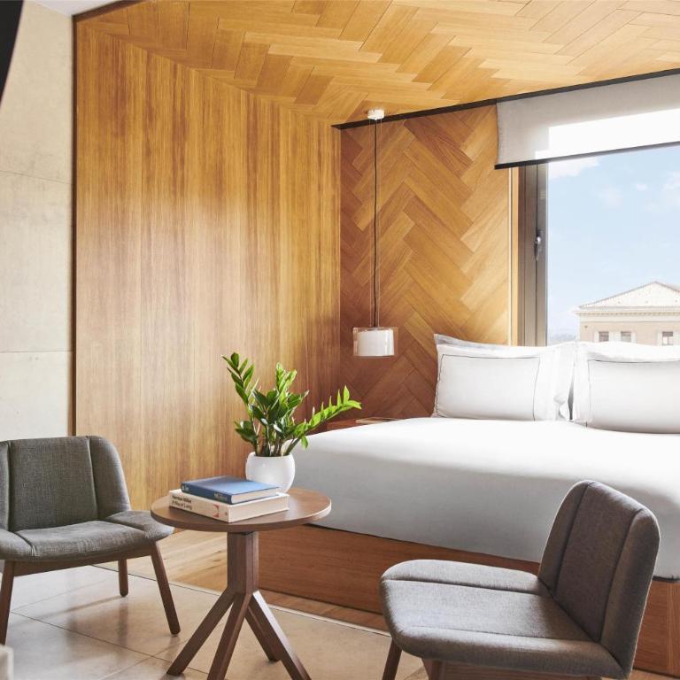 Grand Hyatt Barcelona - Deluxe King Room - 1