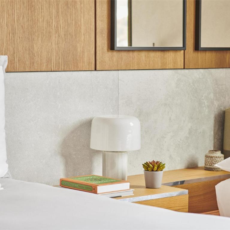 Grand Hyatt Barcelona - King Room with Extra Bed - 1