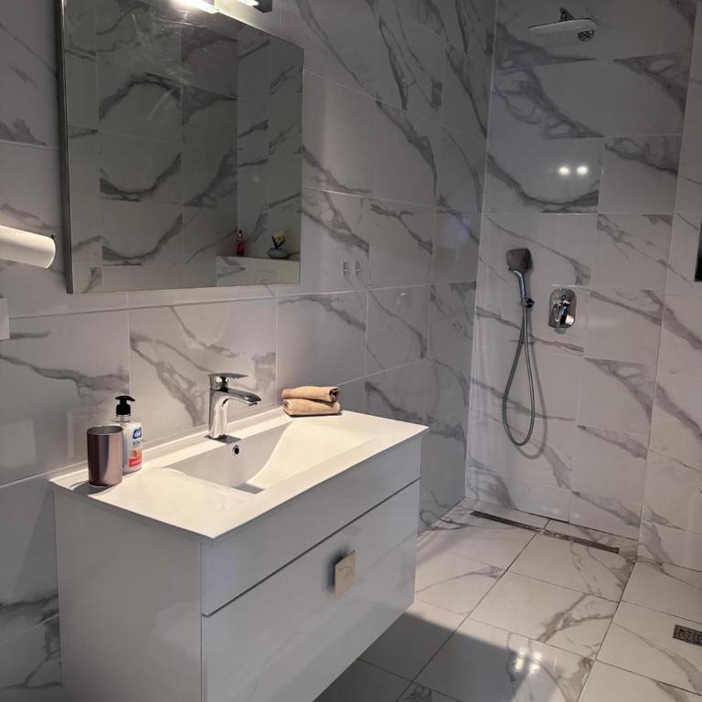 Apartmani Novak - One-Bedroom Apartment - 6
