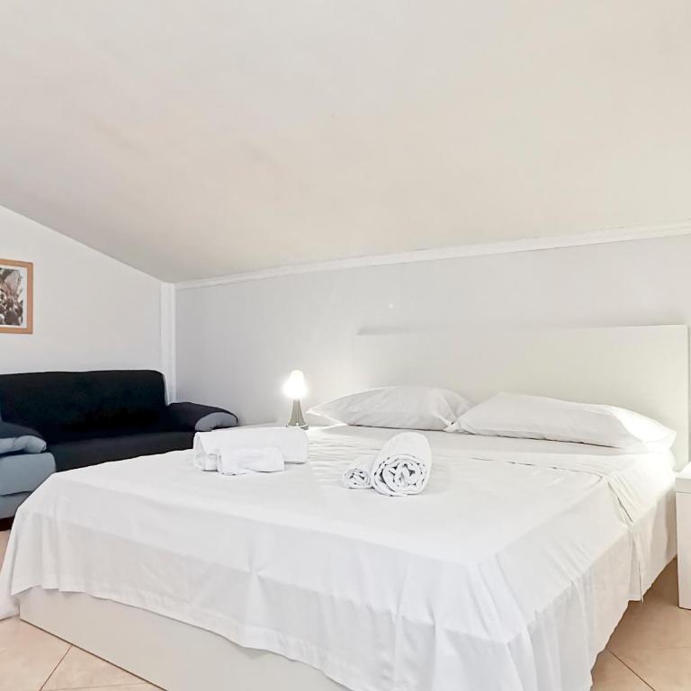Lo Scoglio Apartment - Two-Bedroom Apartment - 3
