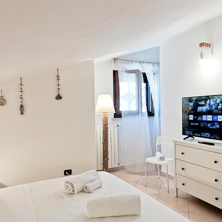 Lo Scoglio Apartment - Two-Bedroom Apartment - 38