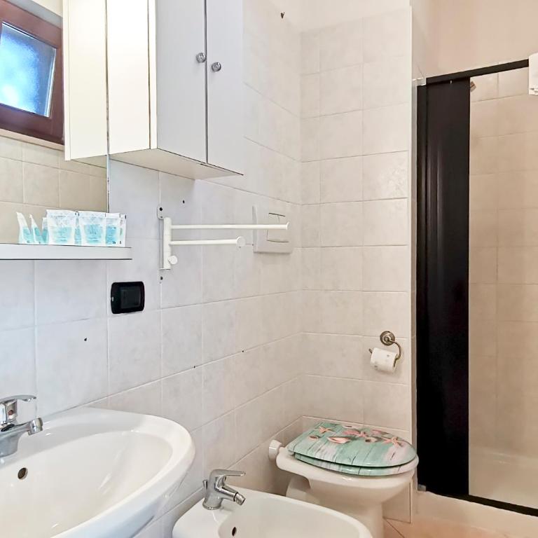 Lo Scoglio Apartment - Two-Bedroom Apartment - 7