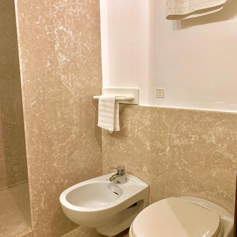 incantevole appartamento in centro a Courmayeur - Casa con 1 Camera da Letto - 16