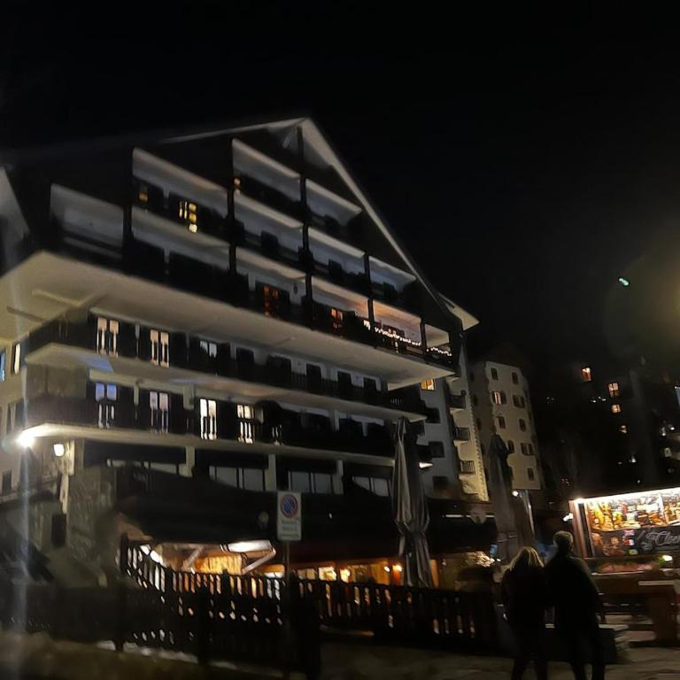 incantevole appartamento in centro a Courmayeur - Casa con 1 Camera da Letto - 24