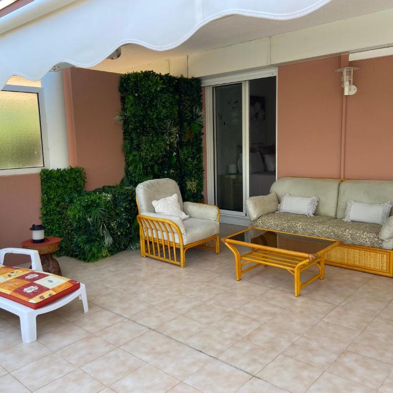 T2 Mandelieu Cannes - Résidence calme -piscine - proche commodités - Appartamento con 1 Camera da Letto - 11