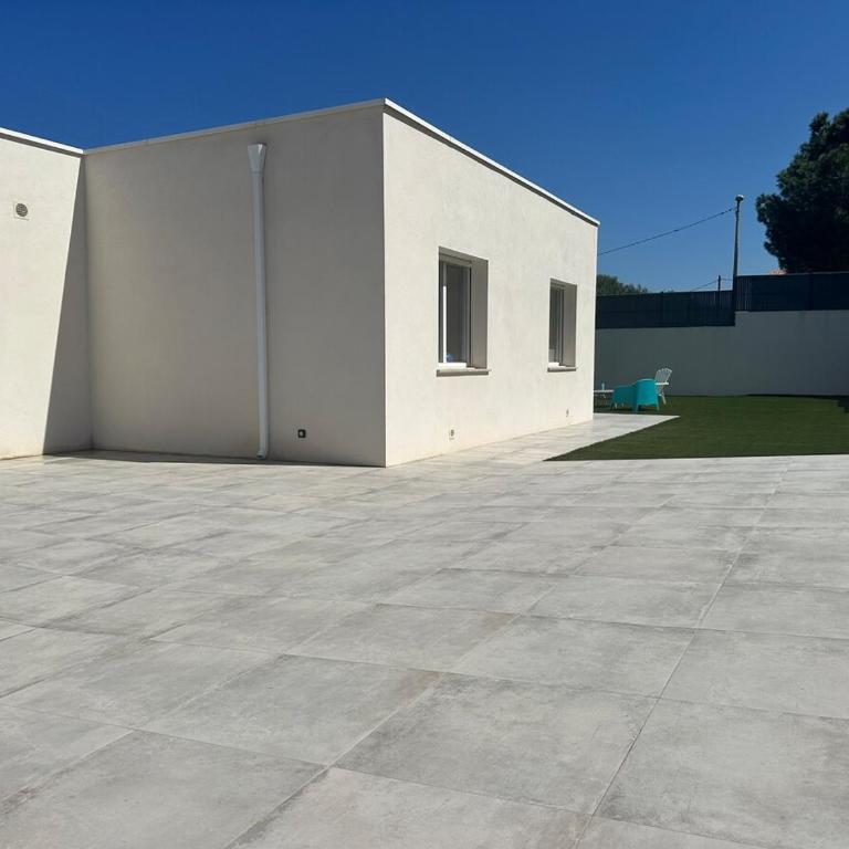 Villa neuve avec piscine 3 chambres 140 m2 - Villa 3 Chambres - 32