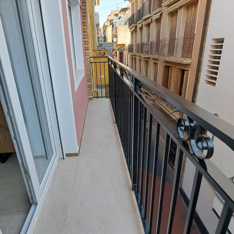 Chloe 2 - Two-Bedroom Apartment with Balcony - 17