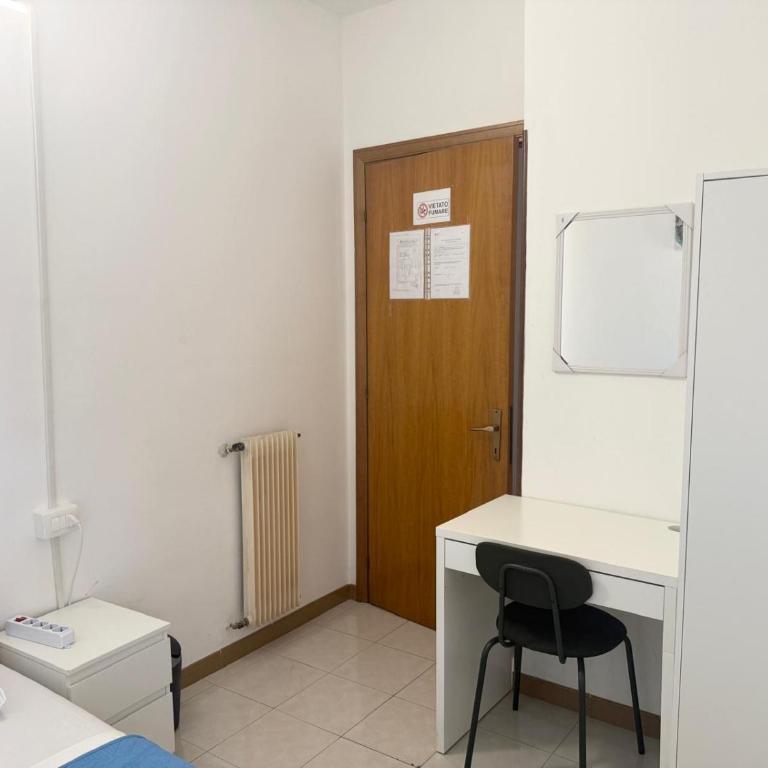 RAHIMA GUEST HOUSe 2 - Camera Matrimoniale con Bagno in Comune - 20