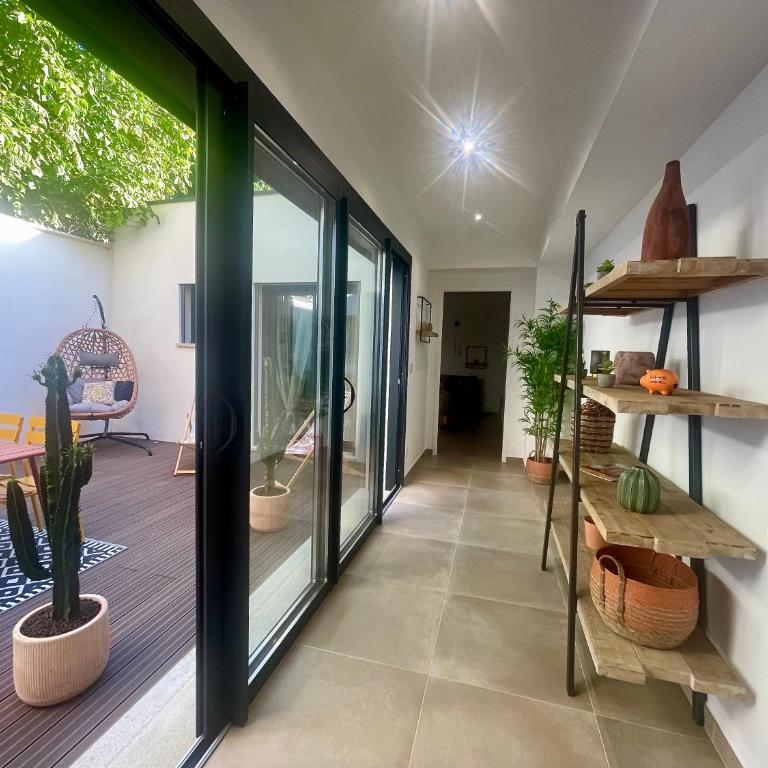Maison de Plain Pied, 65 m2, Hyper Centre, Terrasse 30m2 - Maison 1 Chambre - 15