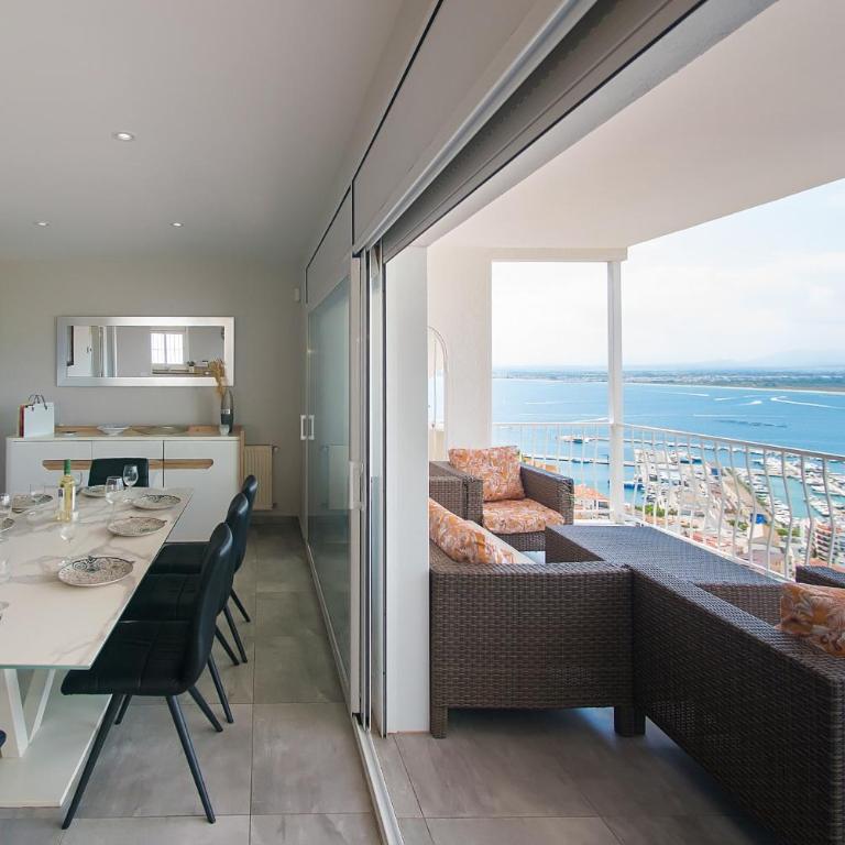 WELCS VILLA 280 EMP con piscina, vistas al mar y parking - Villa - 13