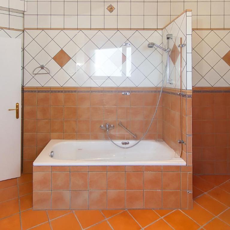 WELCS VILLA 280 EMP con piscina, vistas al mar y parking - Villa - 26