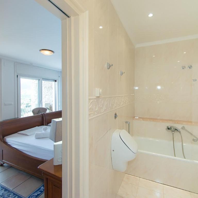 WELCS VILLA 280 EMP con piscina, vistas al mar y parking - Villa - 10