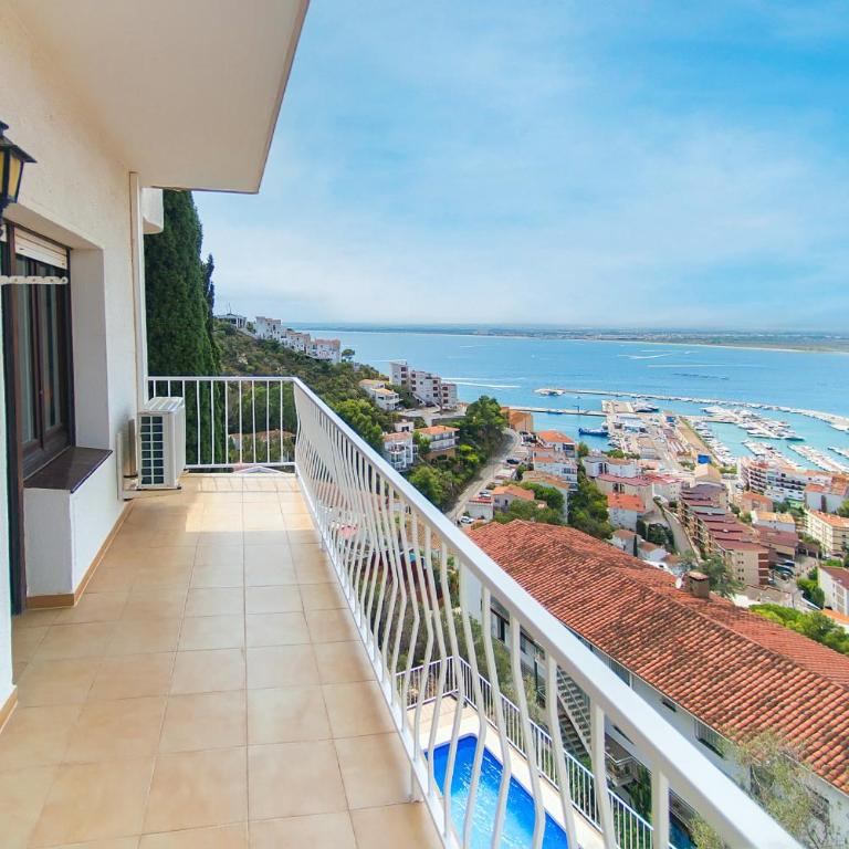 WELCS VILLA 280 EMP con piscina, vistas al mar y parking - Villa - 48