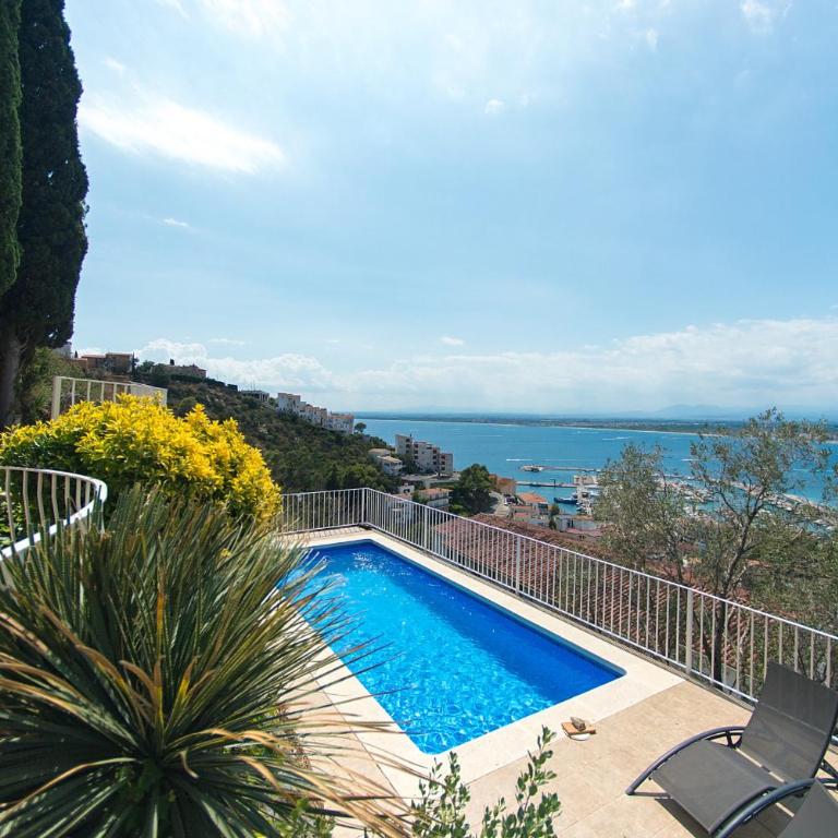 WELCS VILLA 280 EMP con piscina, vistas al mar y parking - Villa - 51