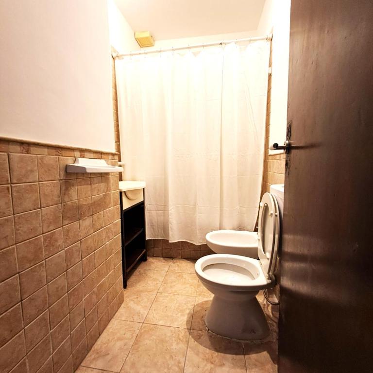 Departamento con Terraza y Parrilla. - Apartamento de 2 dormitorios - 11