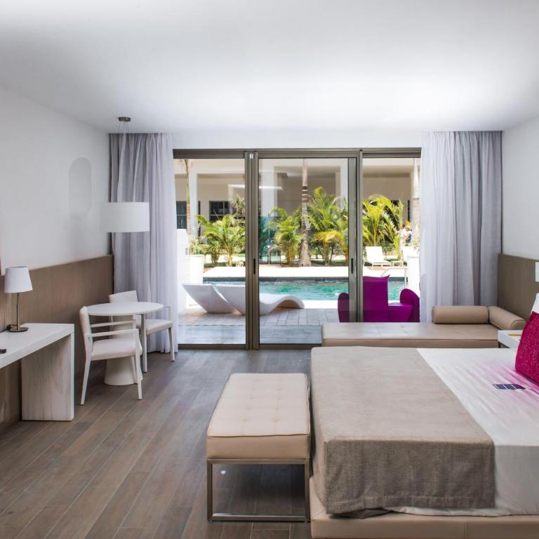 Platinum Yucatan Princess Adults Only - All Inclusive - Deluxe Suite Platinum with Pool Access - 1