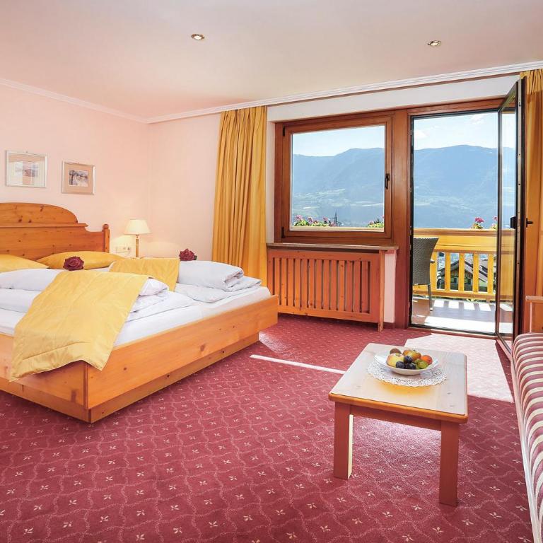 Landhaus Hotel Kristall - Deluxe Doppelzimmer mit Balkon - 4