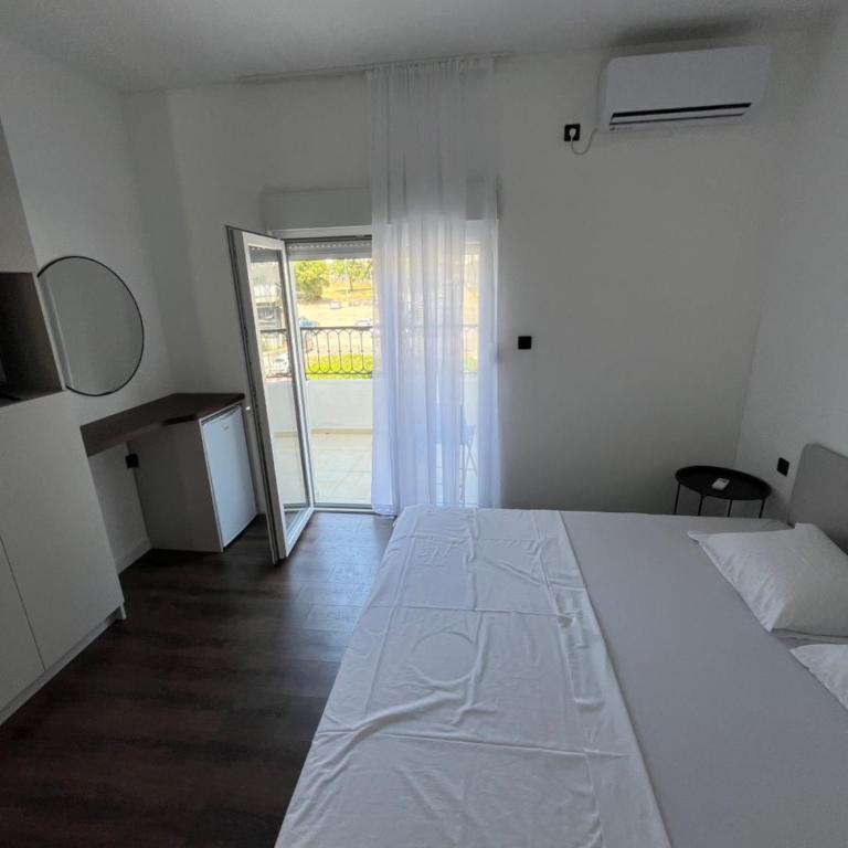 Lola Guest House - Apartman sa 1 Spavaćom Sobom - 2