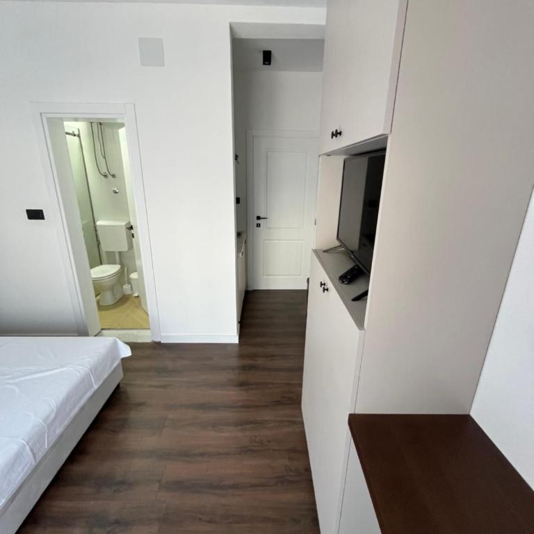Lola Guest House - Apartman sa 1 Spavaćom Sobom - 8