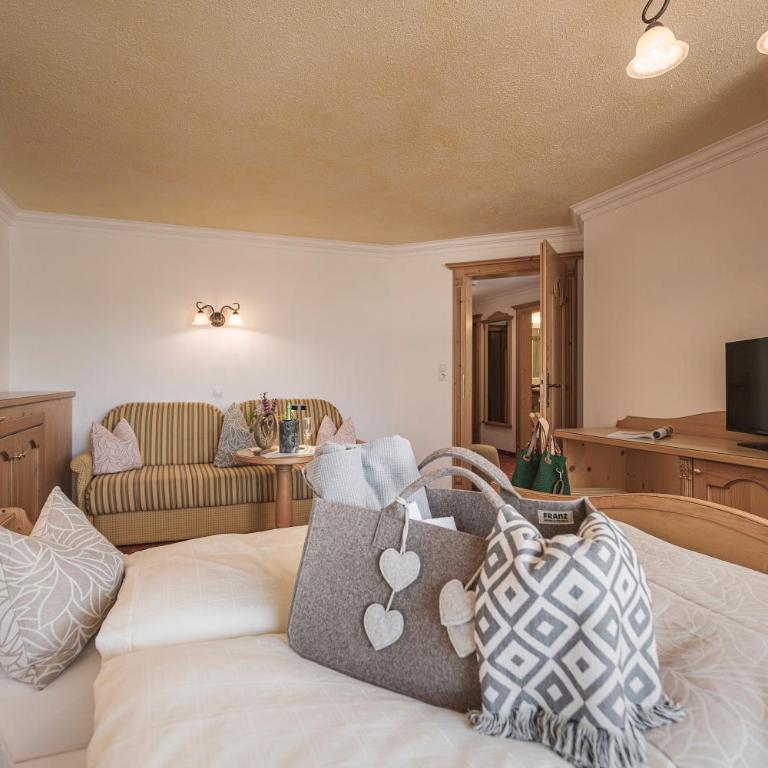 Biohotel Rastbichlhof inkl STUBAI SUPER CARD - Familiensuite mit Balkon - 3