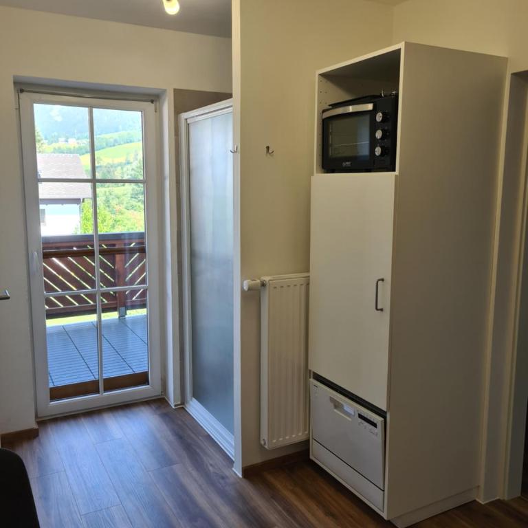 Ferienwohnung Schupfer - Klimaanlage, Seenähe & 5 Skigebieten - Apartamento de 1 dormitorio con balcón - 9
